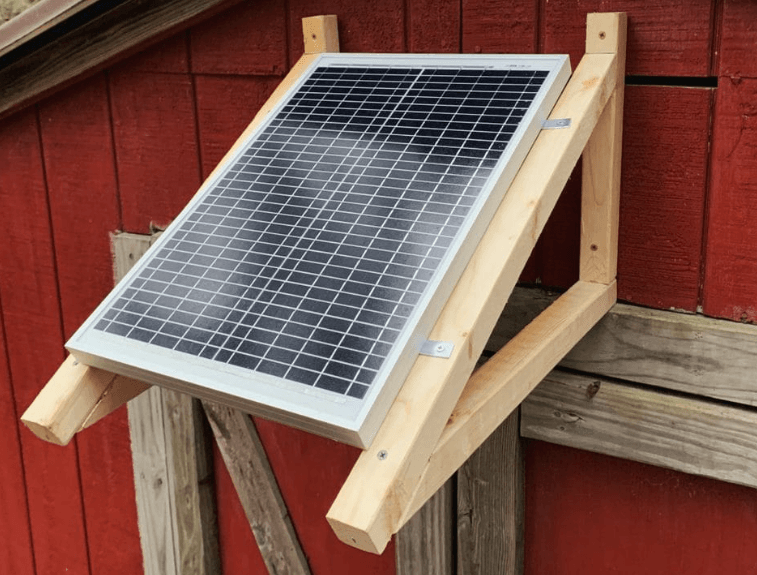 Bộ khung lắp đặt tấm pin năng lượng mặt trời trên tường hoặc ban công chung cư