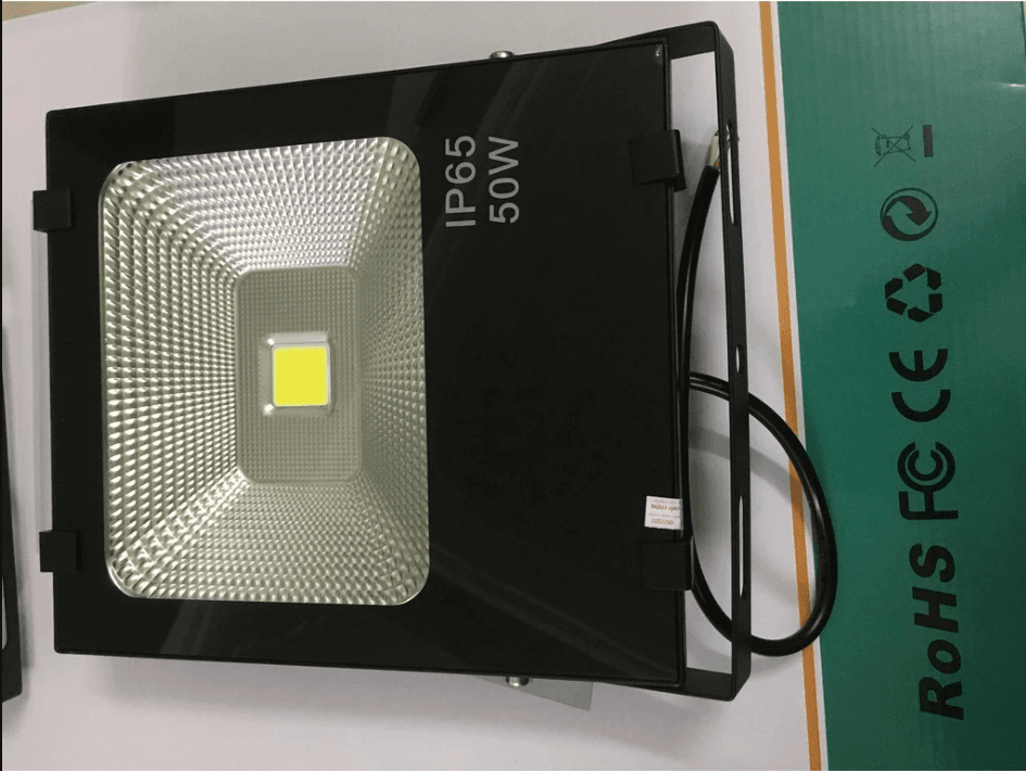 Đèn Pha 12v năng lượng mặt trời