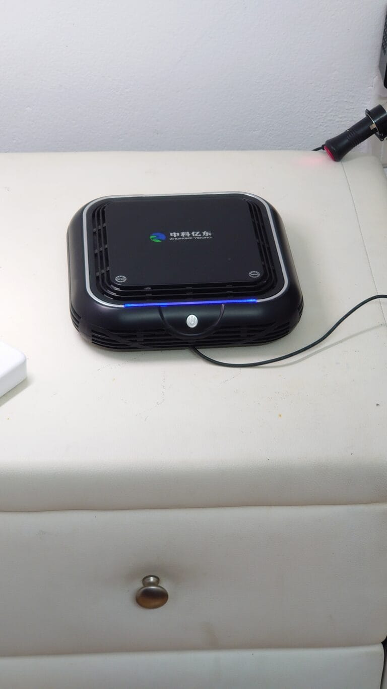 Máy lọc không khí xe hơi, kiêm tạo ion âm Zhongke Yidong AP-YDC23 , kèm tẩu sạc 12V