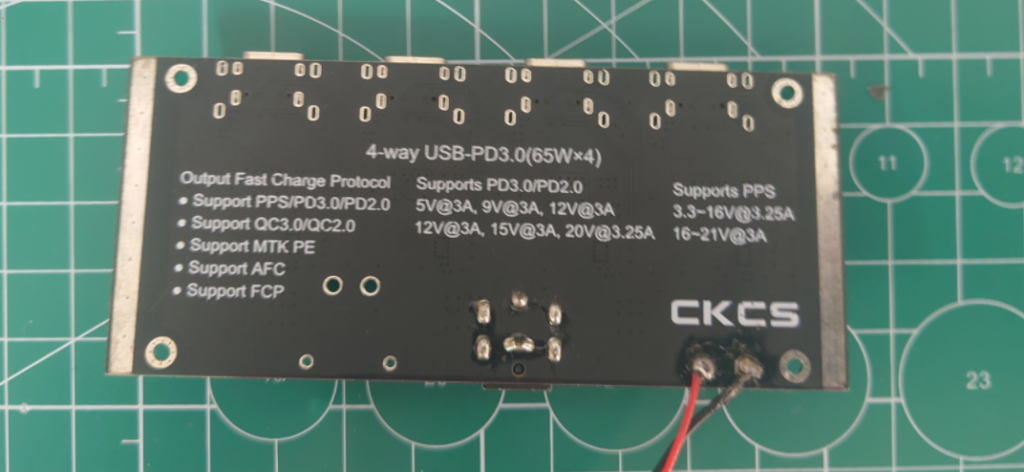 Chuẩn PD cho nguồn ra USB Type tự động theo thiết bị và có thể sạc cả Laptop nữa được luôn